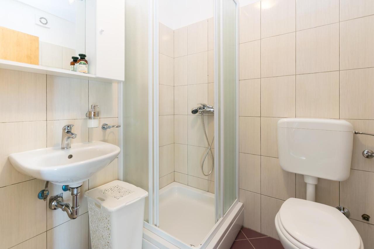 Holiday Home Olga With Pool &Pet Friendly Póla Kültér fotó